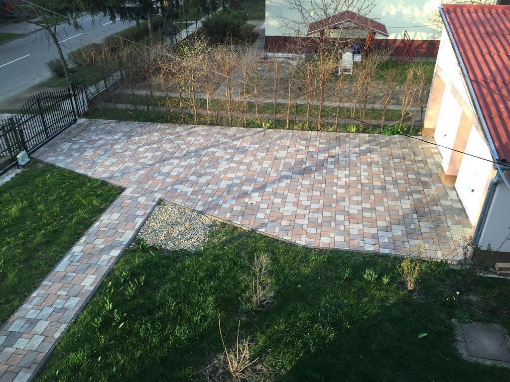 Platan Apartman Hajdúszoboszló Exterior foto